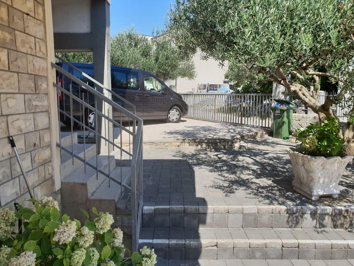 Apartments Petrovic ピロヴァッツ エクステリア 写真